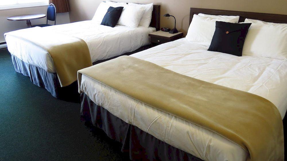 Monashee Motel Revelstoke