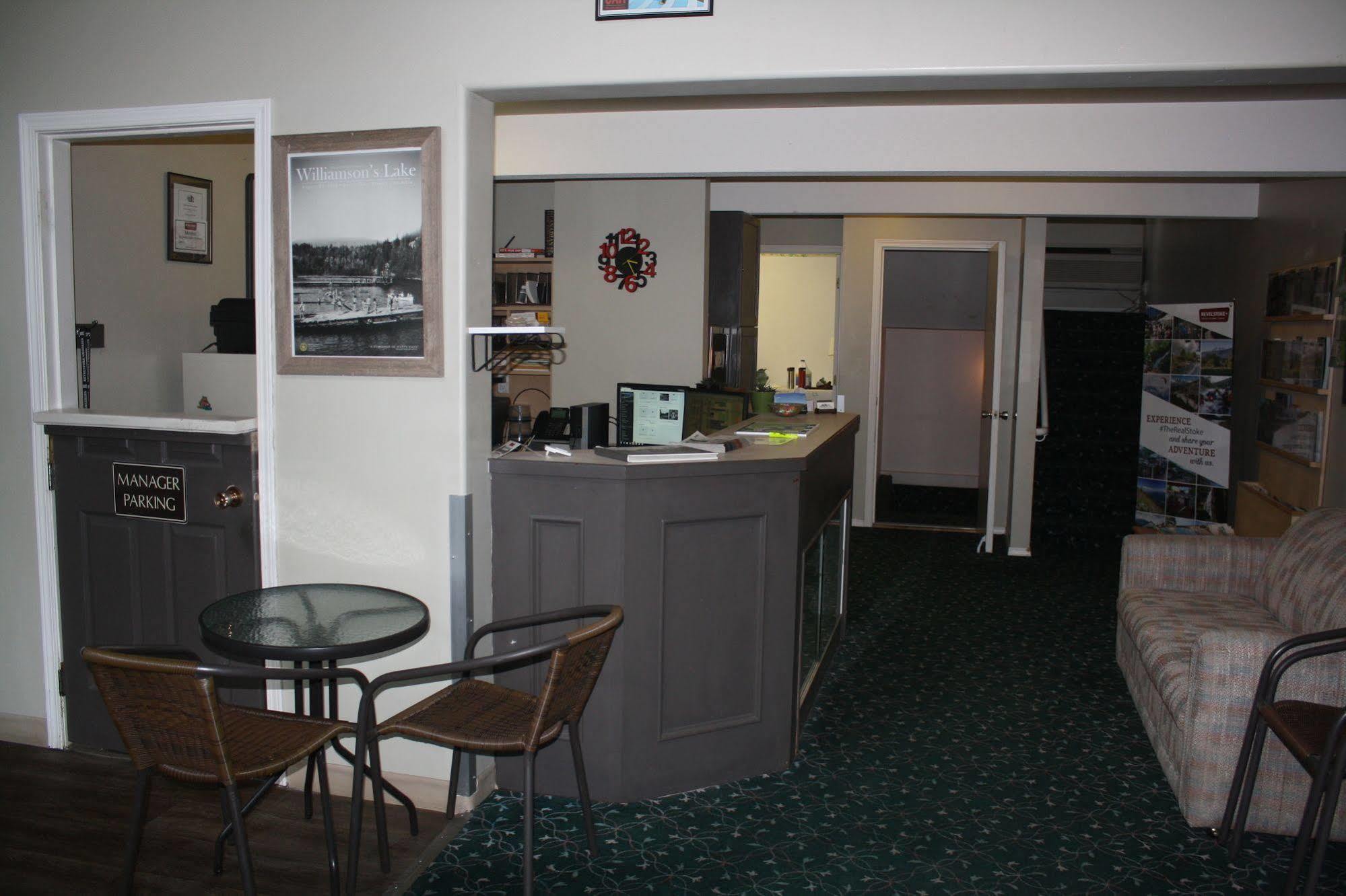 Motel Monashee 3*
